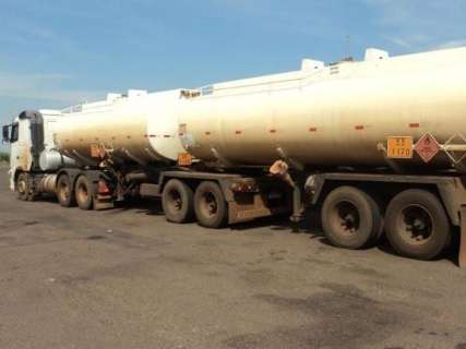 PMA apreende carretas com 86,9 mil litros de etanol transportado ilegalmente