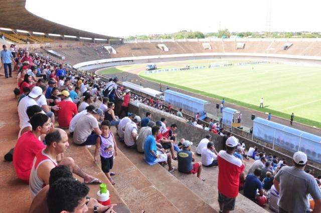 Federa&ccedil;&atilde;o divulga arbitragem para rodada de quarta-feira do Estadual