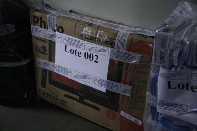De sof&aacute;s a semijoias, leil&atilde;o do Fisco tem lotes de R$ 20 a R$ 7,5 mil