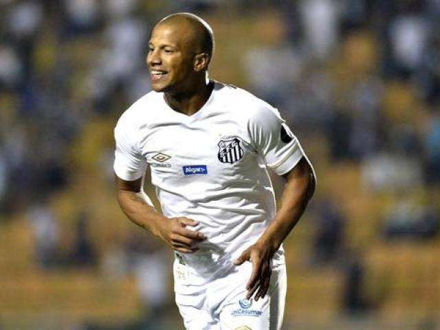 Santos vence o RB Brasil por 2 a 0 e garante vantagem no Campeonato Paulista