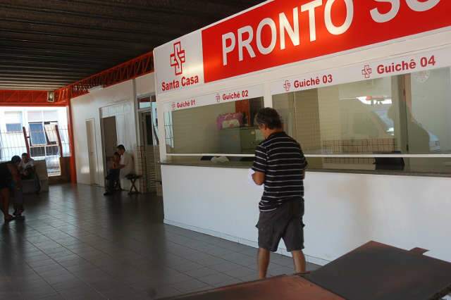  Jovem tentava se sentar em marquise do Shopping quando caiu