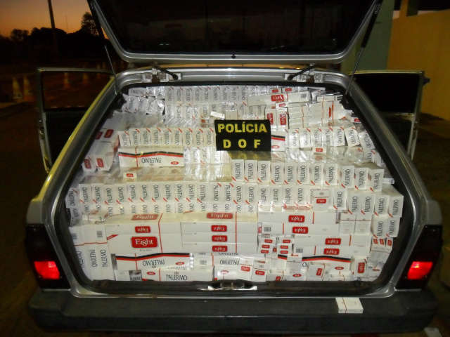  Em fiscaliza&ccedil;&atilde;o na MS-295 apreende contrabando de 1.350 pacotes de cigarros