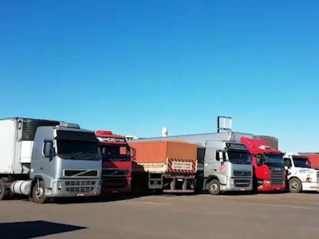 Caminhoneiros dizem que paralisa&ccedil;&atilde;o vai al&eacute;m dos pre&ccedil;os do diesel