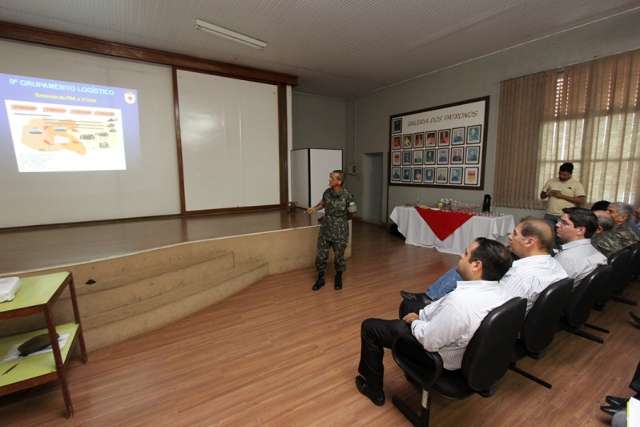  Ex&eacute;rcito vai ajudar prefeitura a tentar evitar epidemia de dengue em 2016