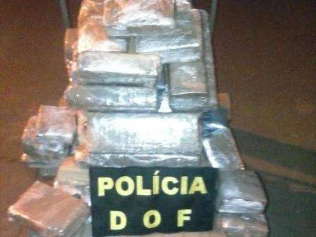 Dupla paulista &eacute; presa com 51 kg de maconha que seria levada para Ponta Por&atilde;