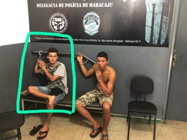 Jovem que matou PM &eacute; membro do PCC e se apresentou com 2 advogados