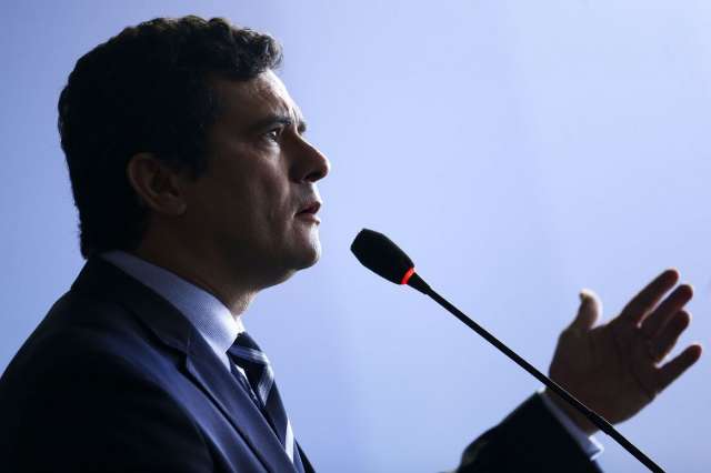 Moro vai a Pedro Juan discutir acordo de combate ao narcotr&aacute;fico 