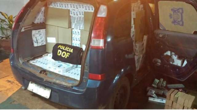 Meriva abandonada em rodovia estadual escondia quase dois mil pacotes de cigarro