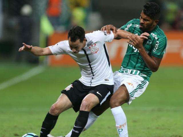 Corinthians domina Palmeiras, faz 2 a 0 e dispara no Brasileir&atilde;o