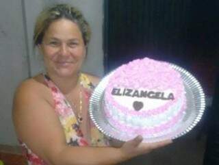 Elisângela foi morta a tiros pelo marido (Foto: Reprodução/ Facebook)