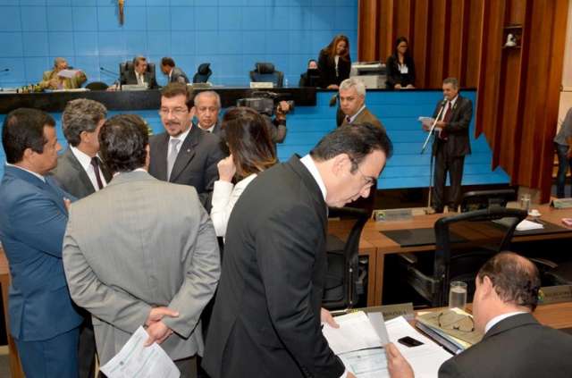 Deputados aprovam programa de escotismo em escolas estaduais