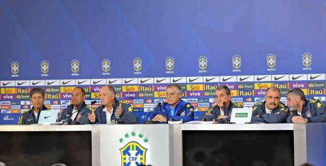 Felip&atilde;o deixa comando da sele&ccedil;&atilde;o; Mourinho e Guardiola s&atilde;o cotados