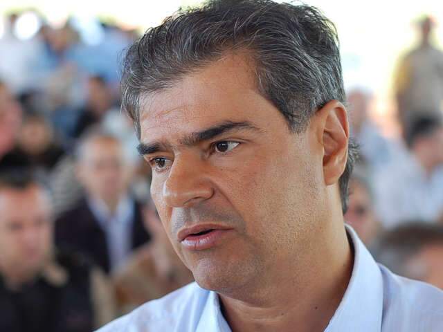  Ap&oacute;s exonera&ccedil;&atilde;o, Trad visita quatro secretarias para nomear substitutos