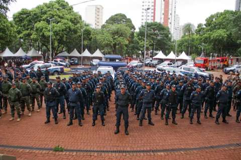 Com 450 policiais a mais, reforço policial vai patrulhar áreas comerciais