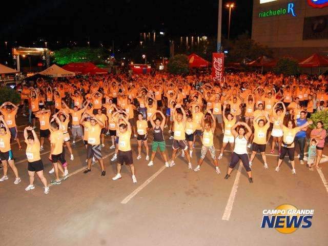 Corrida Noturna do Shopping Campo Grande atrai fam&iacute;lias na Capital