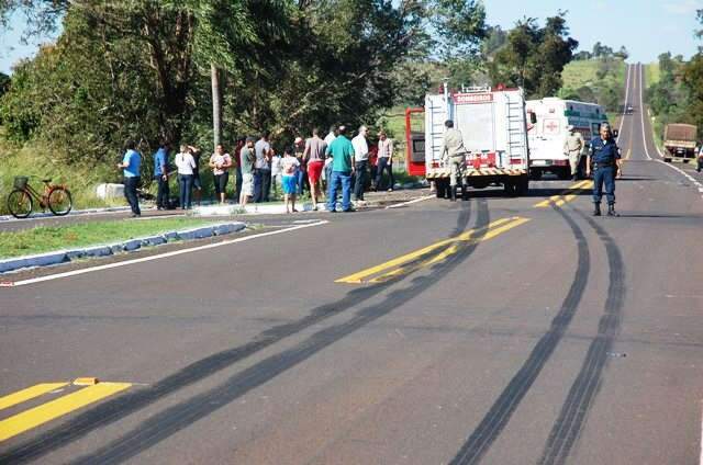  Jovem de 18 anos morre ap&oacute;s colis&atilde;o com carreta na rodovia MS-478