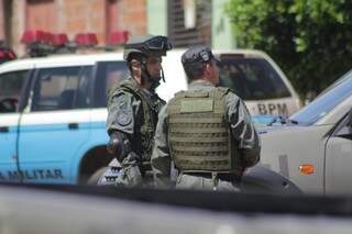 Policiais do Choque e BOPE foram acionados (Foto: Marcos Ermínio)