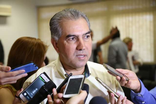 Com deficit milion&aacute;rio, Reinaldo quer reforma previdenci&aacute;ria junto com Temer