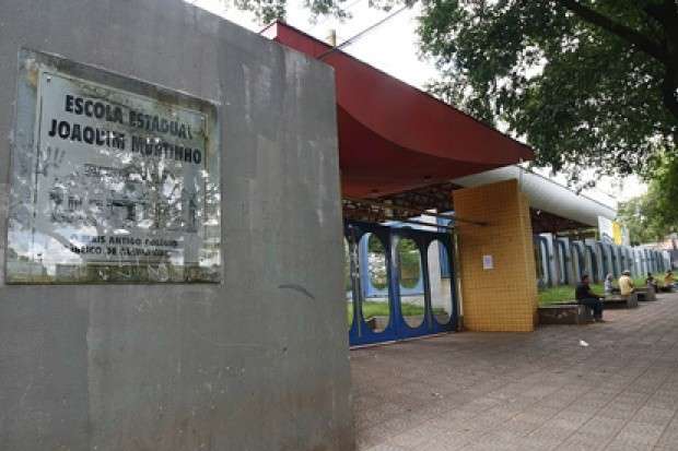 Professores paralisam atividades amanh&atilde; e 270 mil alunos devem ficar sem aulas