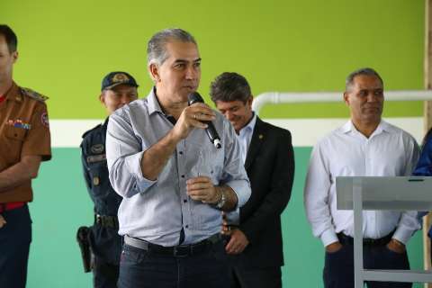 Reinaldo entrega e autoriza obras de pavimentação em três cidades do interior