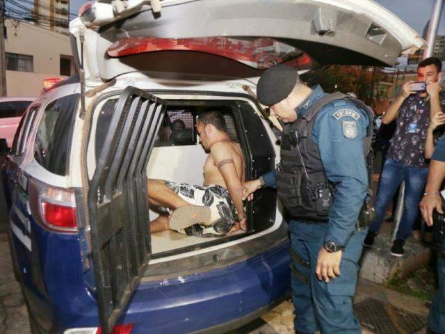 Com hist&oacute;rico de furtos, homem que matou pedreiro &eacute; mantido preso