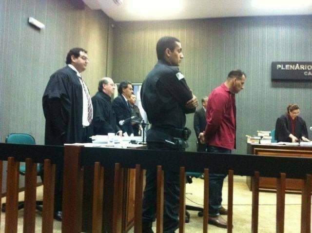 Policial militar que matou ex-esposa em 2011 &eacute; absolvido e acaba solto