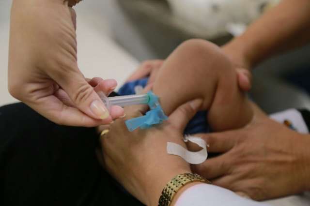 No Tiradentes, calmaria no plant&atilde;o especial de vacina&ccedil;&atilde;o contra gripe