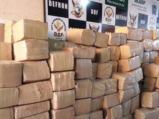 Mais de 3 toneladas de maconha s&atilde;o apreendidas em ve&iacute;culos roubados