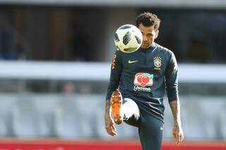Lateral Daniel Alves será o capitão da seleção no amistoso contra a Alemanha (Foto: Lucas Figueiredo/CBF)