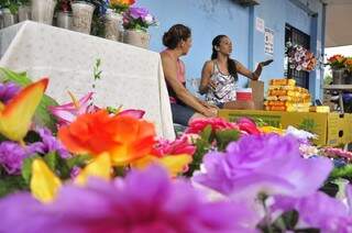 Vendedora de flores teve bom lucro em 2012 e tenta repetir a dose em 2013 (Foto: João Garrigó)