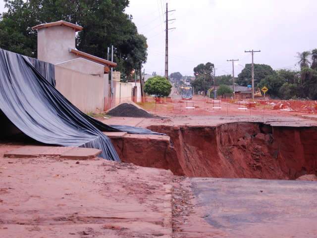  Prefeito decreta situa&ccedil;&atilde;o de emerg&ecirc;ncia no bairro Nova Lima