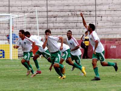 Pantanal n&atilde;o se intimida com torcida e vence Am&eacute;rica na estreia da Copa SP