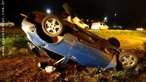 Motorista b&ecirc;bado capota ve&iacute;culo e tr&ecirc;s ficam feridos na MS-386