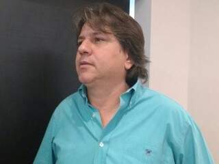 Único concorrente da Assomasul, Pedro Caravina, prefeito de Bataguassu, do PSDB. (Foto: Richelieu de Carlo)