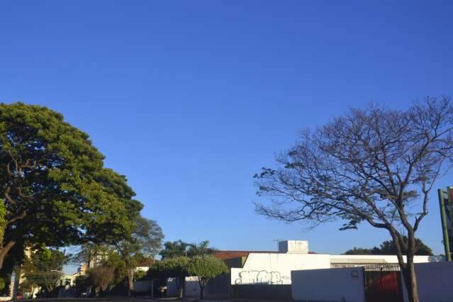 C&eacute;u amanhece aberto e dia ser&aacute; de calor intenso em Campo Grande