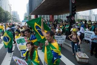 Em SP, dezenas já começaram a protestar. (Foto: Marcelo Camargo/Agência Brasil)