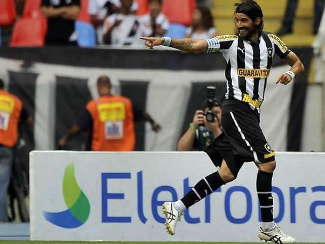  Botafogo conquista Ta&ccedil;a Rio e pega o Fluminense na final do Carioca