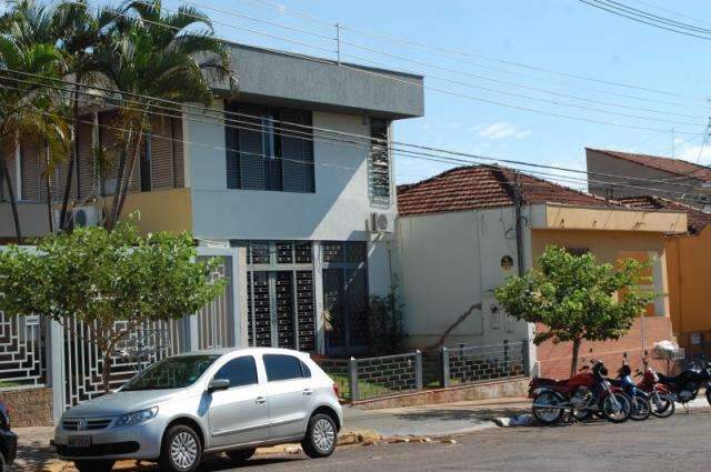 Imagens mostram tentativa de roubo em empresa de telecomunica&ccedil;&otilde;es