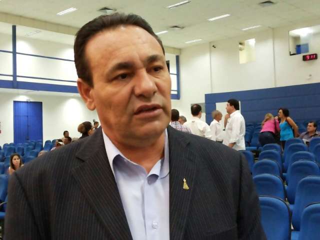 Por asfalto no Nova Lima, secret&aacute;rio ser&aacute; convocado pela C&acirc;mara