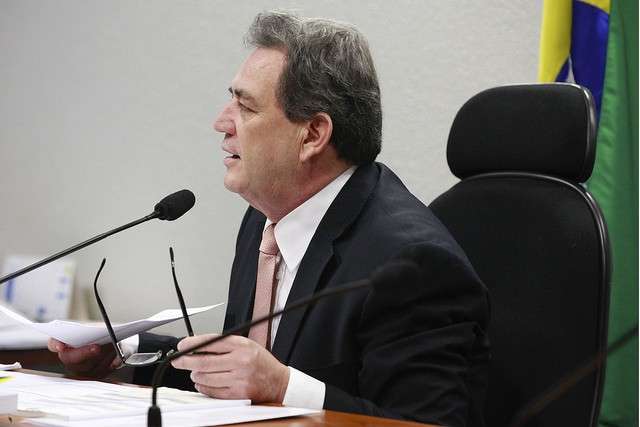 Proposta de Moka no Senado quer tornar mais seguro negociar pela internet