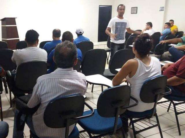 Empres&aacute;rios se juntam por Carnaval e arrecadam R$ 20 mil na 1&ordf; noite 