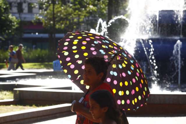Dias quentes de outono s&atilde;o comuns, mas MS n&atilde;o esperava calor de at&eacute; 42&ordm;