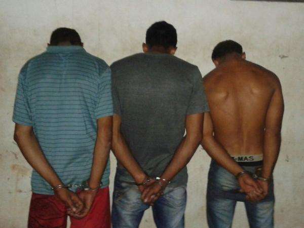 Trio &eacute; preso pelo Choque ao fazer arrast&atilde;o na Capital