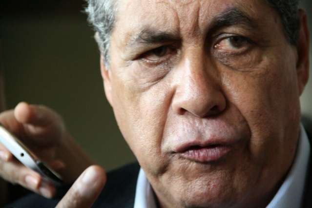 Dilma pede a Andr&eacute; apoio do PMDB no Estado &agrave; sua reelei&ccedil;&atilde;o