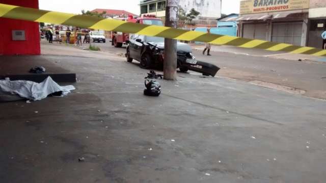 Motociclista morre ap&oacute;s cruzar preferencial e ser atingido por carro 