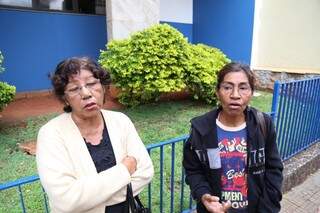 A dona de casa Nilza da Silva (dir.) tentou atendimento na agência central do INSS. (Foto:Fernando Antunes)