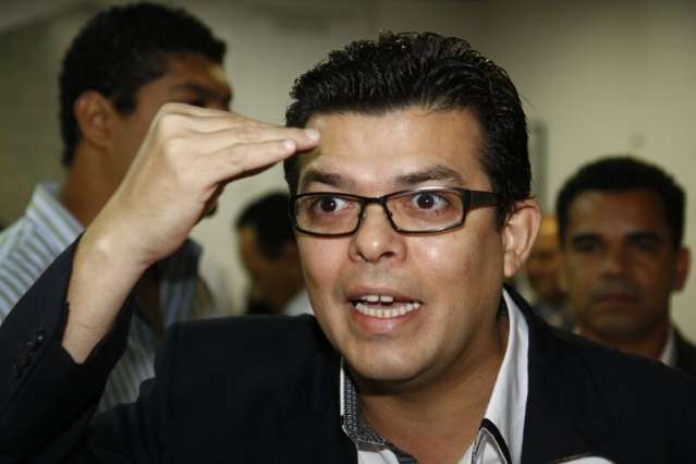 Capital perdeu dinheiro por inoper&acirc;ncia e equ&iacute;vocos, diz prefeito