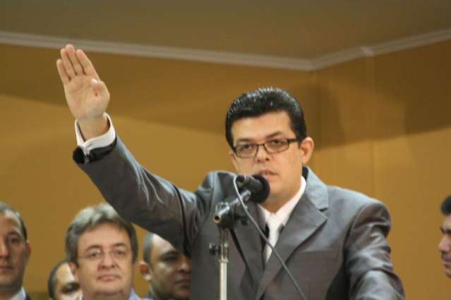 Gilmar pede perd&atilde;o por Bernal e pacto &ldquo;por amor a Campo Grande&rdquo;