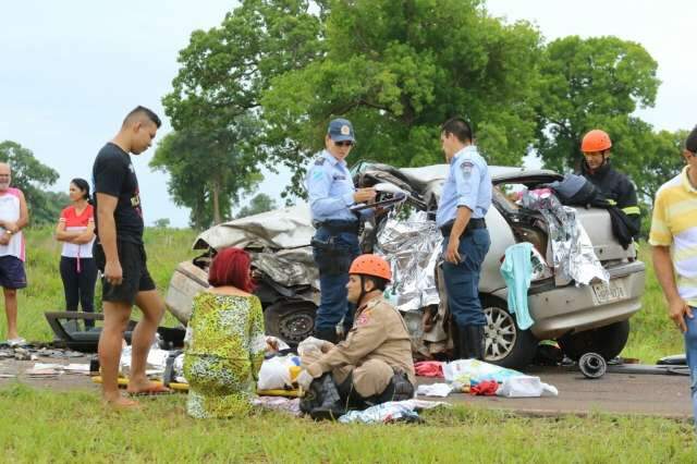 Pol&iacute;cia identifica terceira v&iacute;tima de acidente com 2 ve&iacute;culos na MS-080