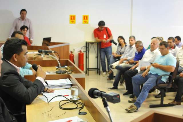 Audi&ecirc;ncia com secret&aacute;rio da Seintrha esquenta o clima entre os vereadores